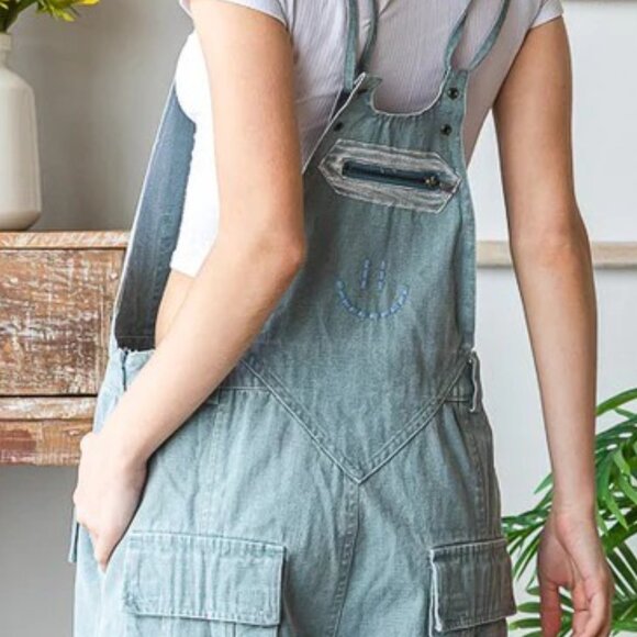 #314 OLI & HALI WASHED POCKET DETAIL MINI CARGO SHORTS - JADE - Picture 6 of 7